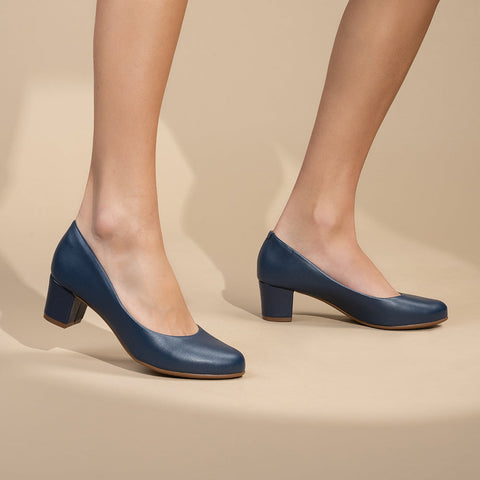 Beira Rio 4777-409 Low Heel Pump in Navy Napa